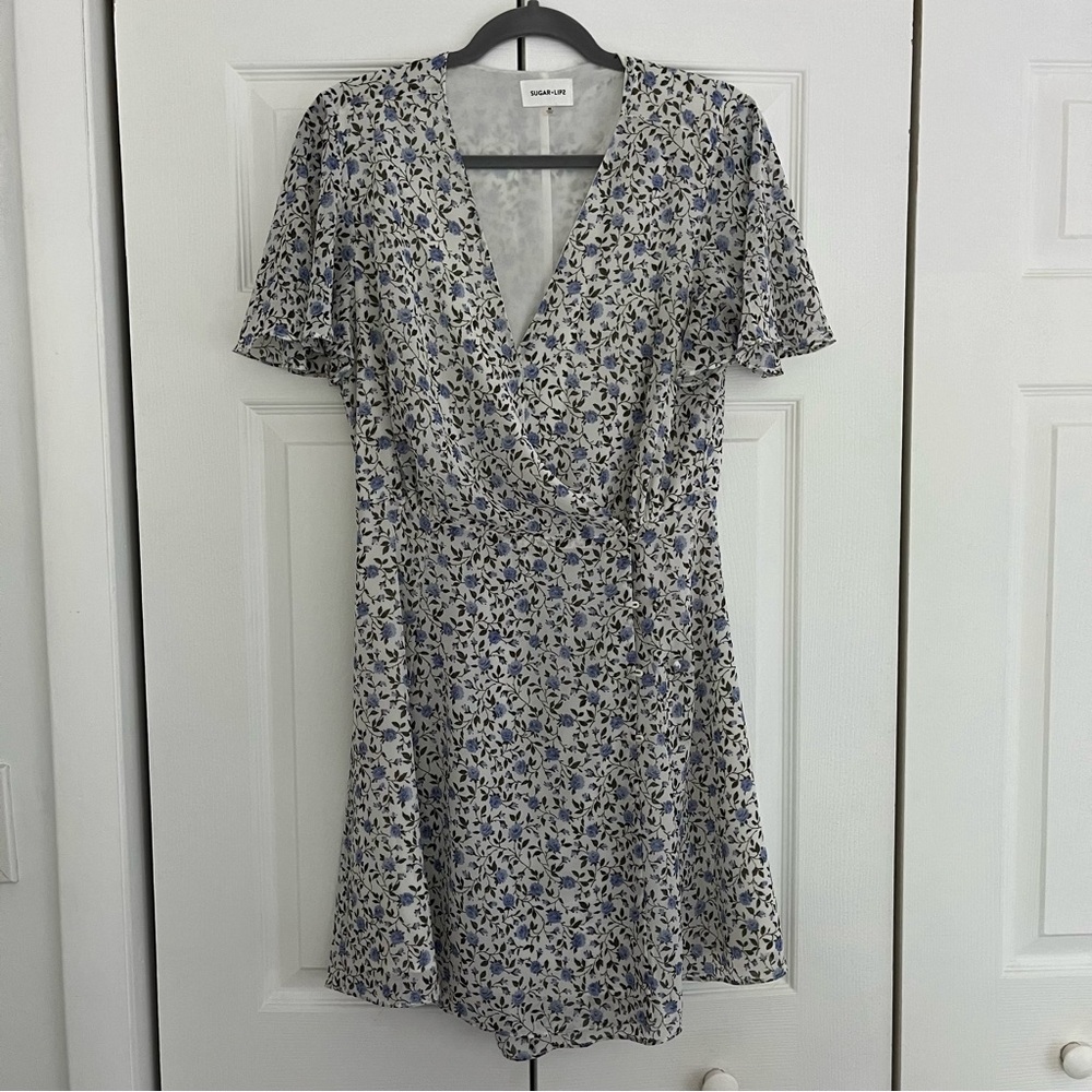 Sugarlips floral dress with button detailing